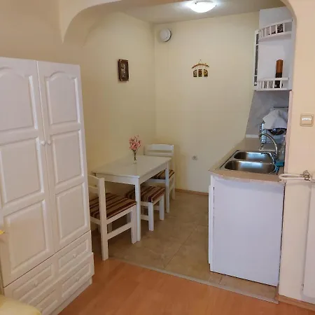 Primorski Briz Gæstehus Primorsko