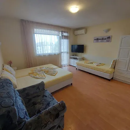 Primorski Briz Gæstehus 2*