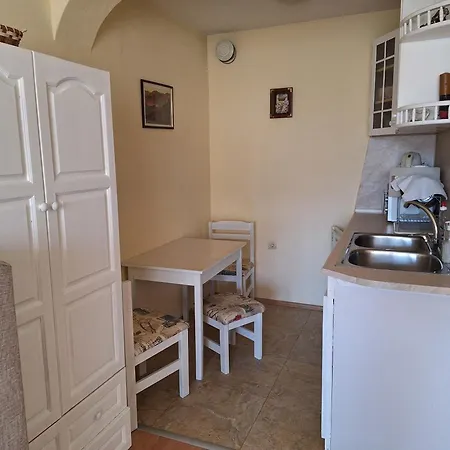 Konukevi Primorski Briz 2*